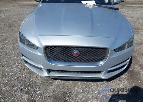 2018 Jaguar Xe 25T Premium из США, поврежденный, VIN SAJAD4FX7JCP34771